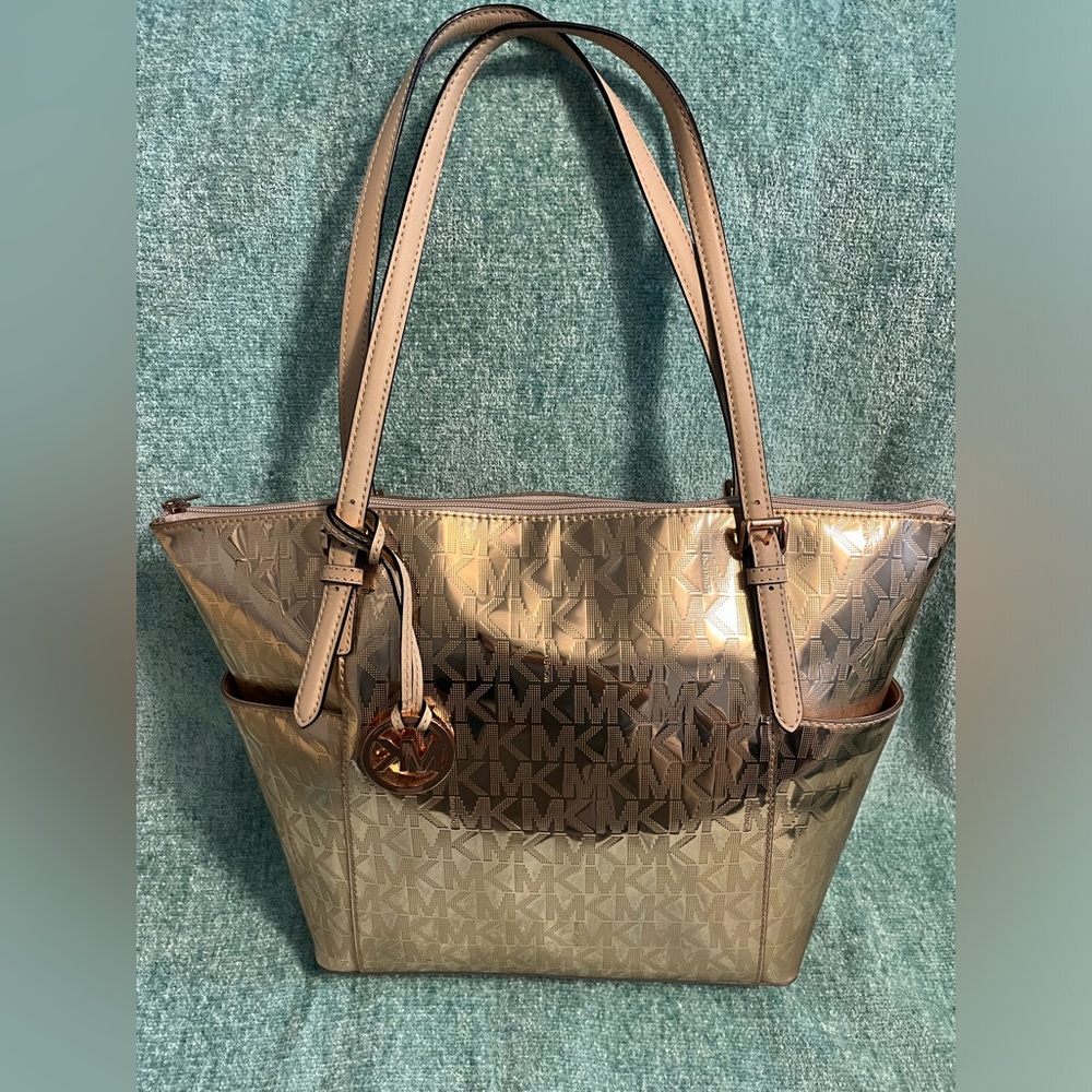 Michael Michael Kors Rosegold patent leather Jet Set Zip Tote